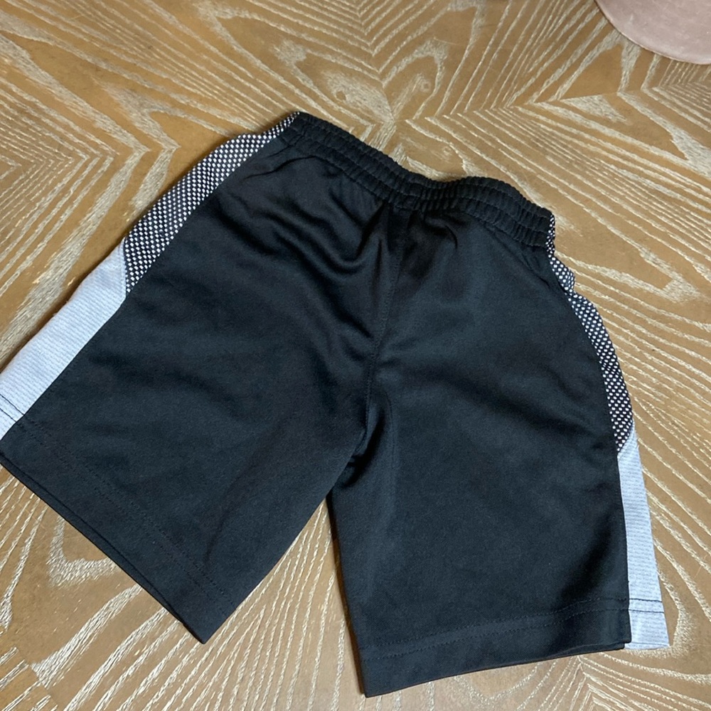 Nike Boy Swoosh Athletic Basketball Summer Shorts - Picture 5 of 7